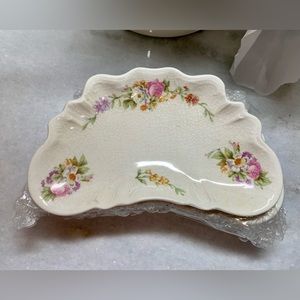 Beautiful Johnson Bros Bone Dishes Plates